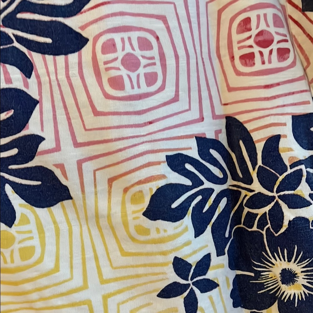 Chico's Multicolor Floral Short Sleeve Tee - Picture 2 of 2
